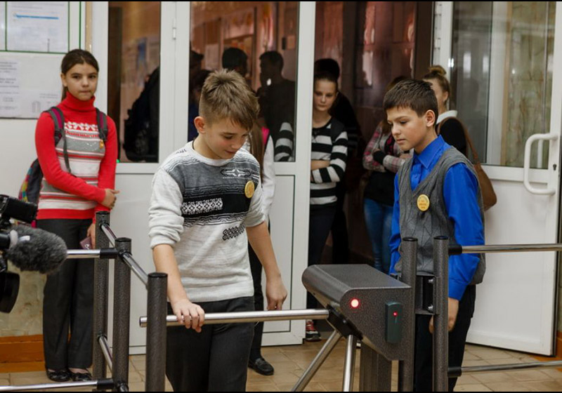 Система контроля и управления доступа в школе